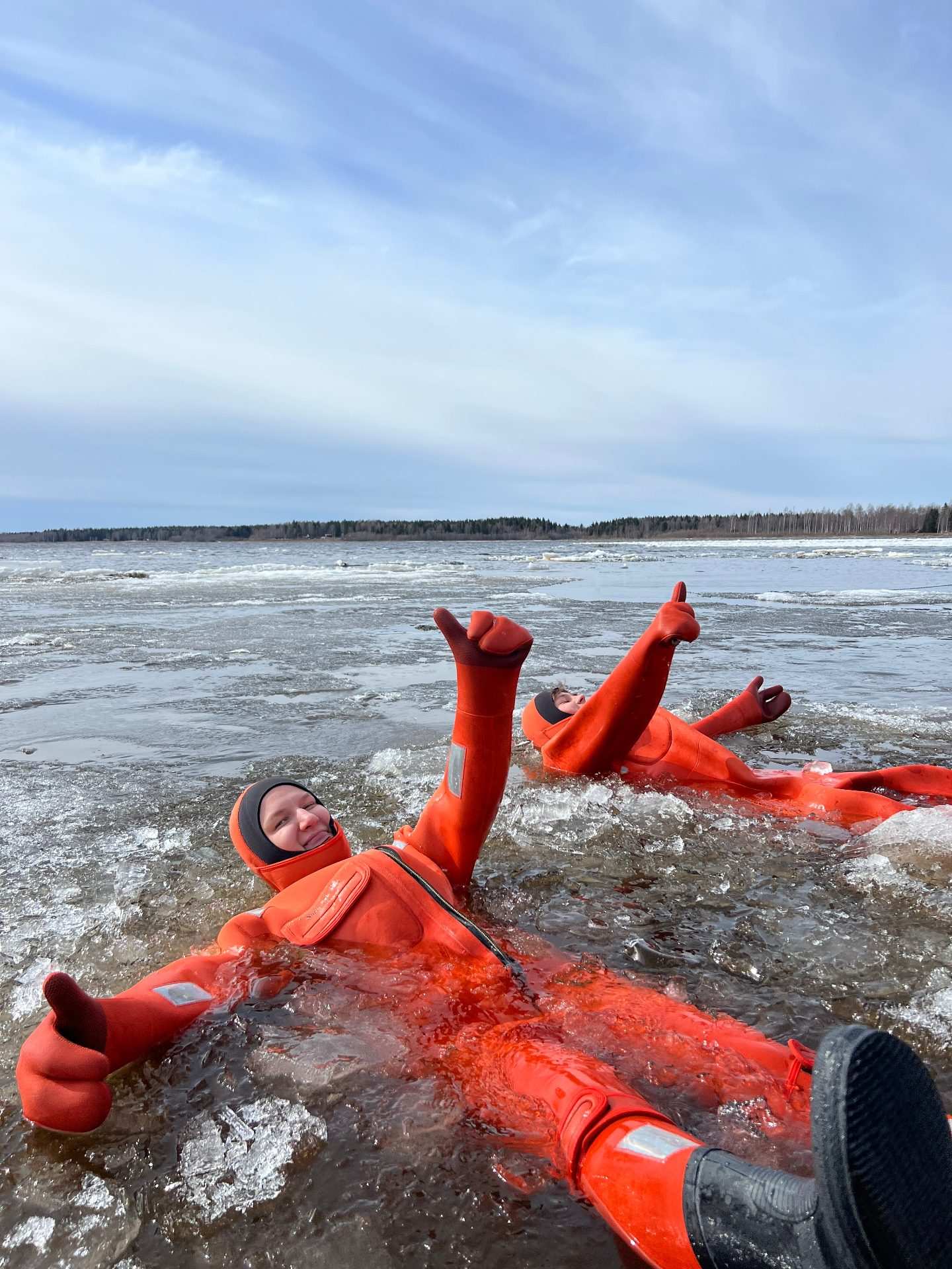 La baie de Botnie gelée au crépuscule